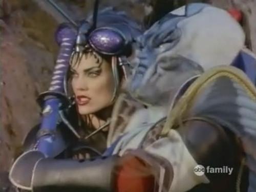 Power Rangers Season 7 Episode 9 - The Magna Defender