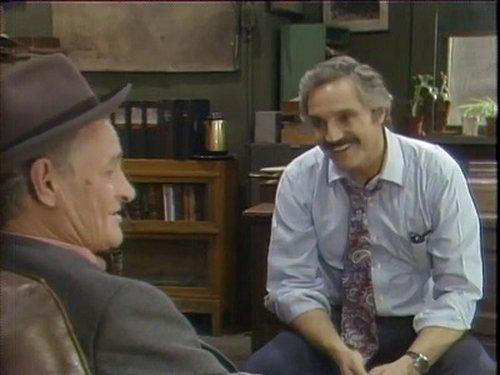 Barney Miller Season 5 Episode 19 - The Counterfeiter